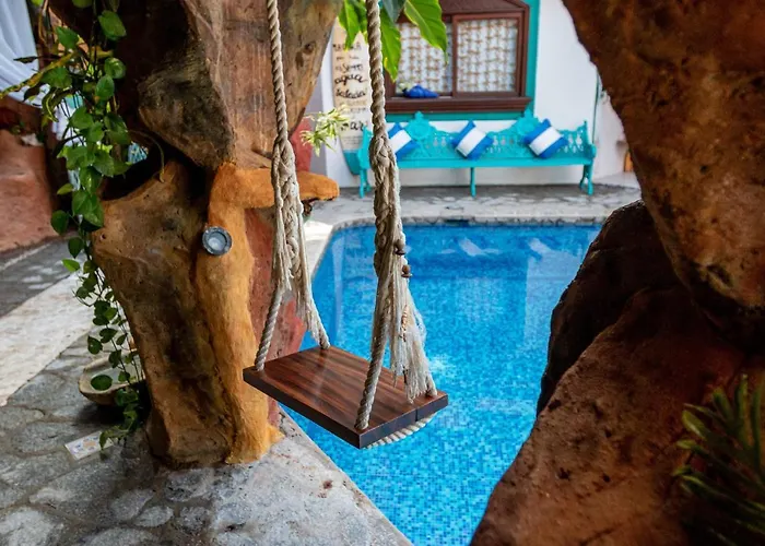 Monyoli Hotel & Boutique